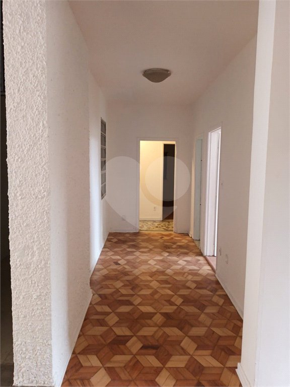 Casa à venda ou para alugar com 6 quartos, sendo 4 suítes,  em JARDIM GUEDALA, São Paulo, SP