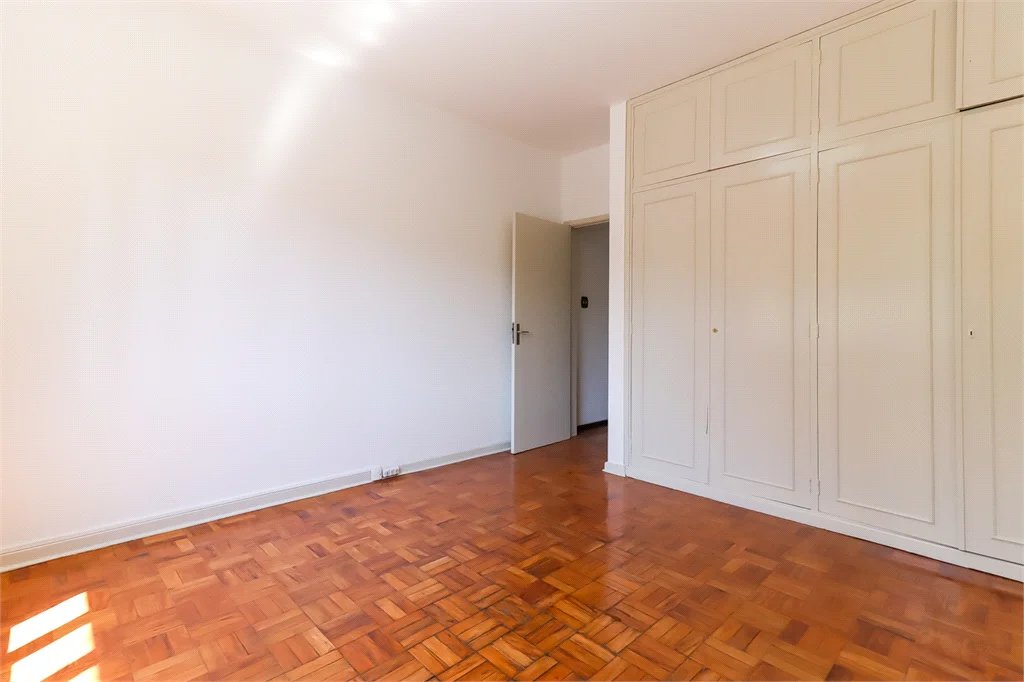 Casa à venda com 3 quartos, sendo 1 suíte, em Brooklin Paulista, São Paulo, SP