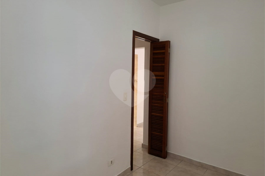 Sobrado à venda com 3 quartos no Brasilândia, São Paulo, SP
