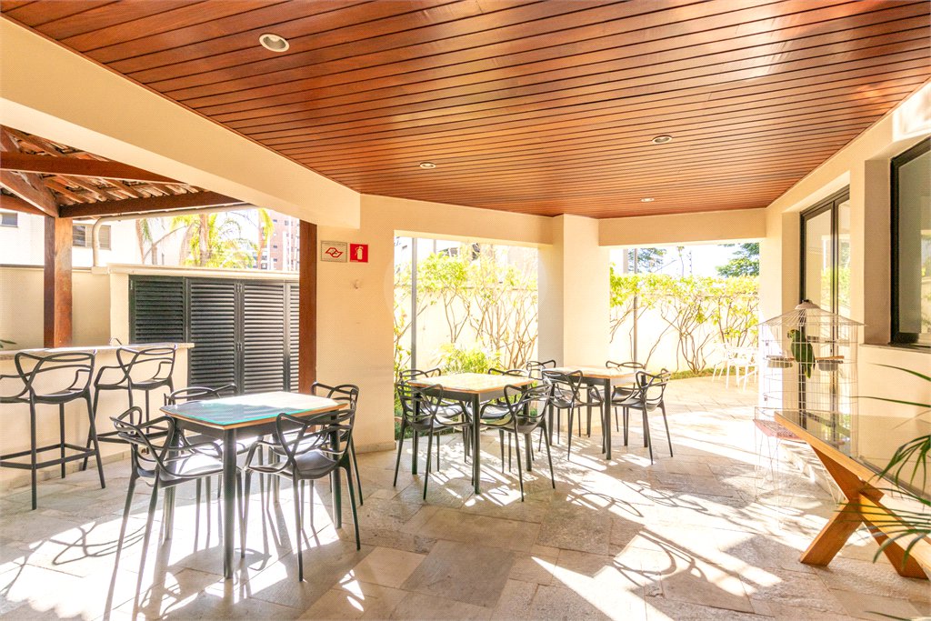 Apartamento à venda com 4 quartos, sendo 2 suítes, em Brooklin, São Paulo, SP