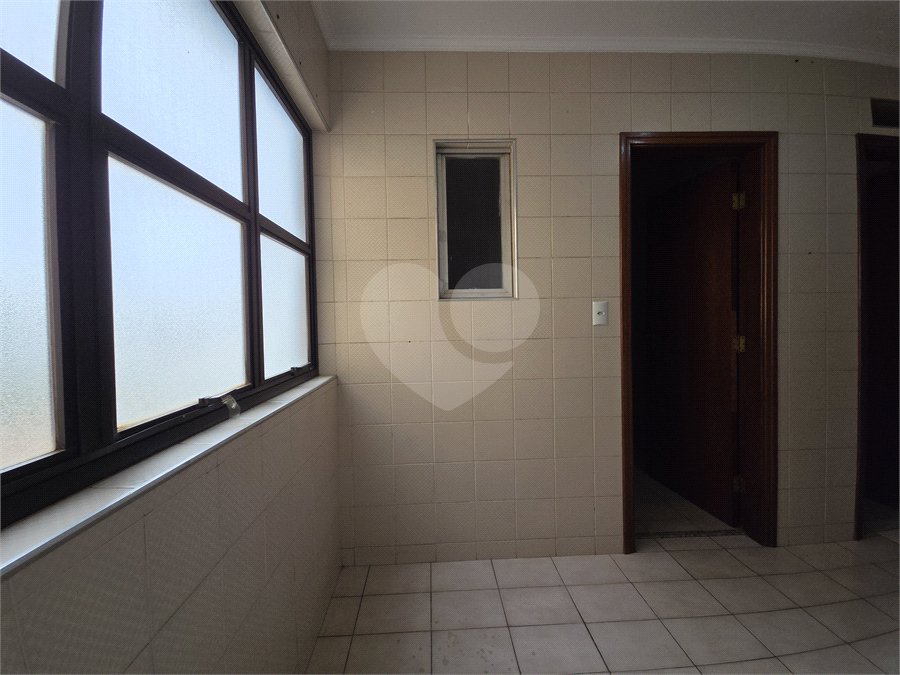 Apartamento à venda com 3 quartos, sendo 2 suítes, no Centro, Sorocaba, SP