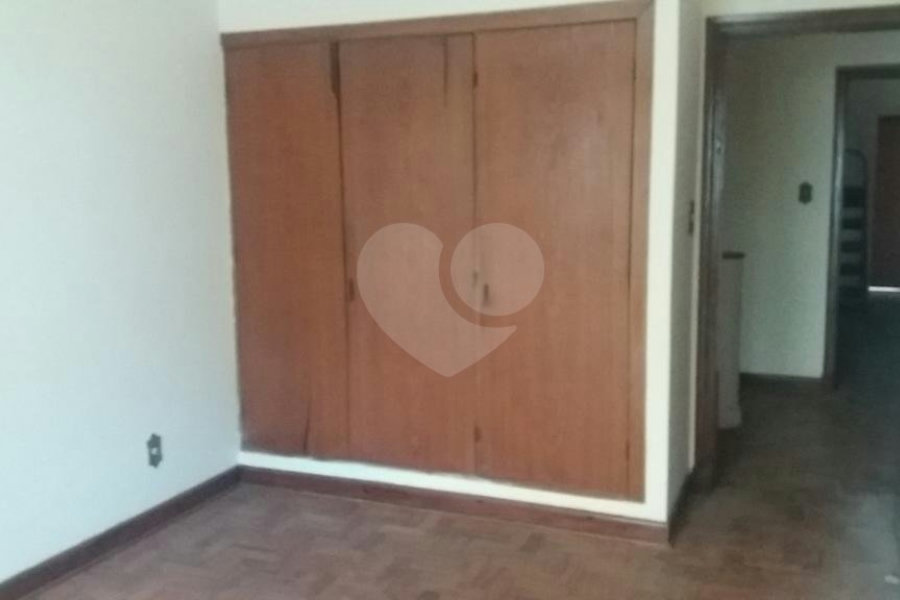 Sobrado à venda com 3 quartos, sendo 1 suíte, em Santa Terezinha, São Paulo, SP