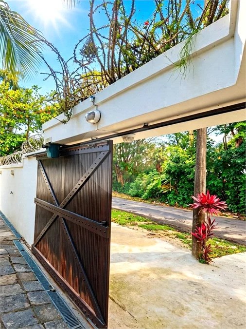 Casa à venda com 3 quartos, sendo 1 suíte, em Vargem Pequena, Rio de Janeiro, RJ