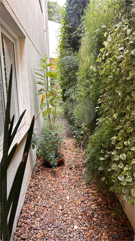Sobrado à venda com 3 quartos, sendo 1 suíte, em Vila Ipojuca, São Paulo, SP