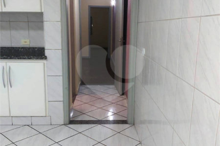Sobrado à venda com 3 quartos em Jardim Japão, São Paulo, SP