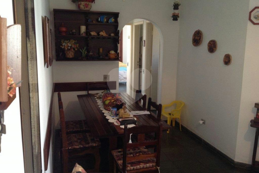 Apartamento à venda com 2 quartos, sendo 1 suíte, em Vila Luis Antônio, Guarujá, SP