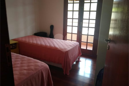 Casa à venda com 3 quartos, sendo 1 suíte,  no condomínio Residencial Grape Village, Vinhedo - SP