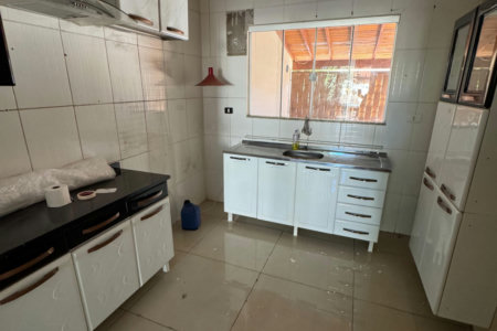 Casa para alugar com 3 quartos, sendo 1 suíte,  em Santa Luzia, Três Lagoas, MS