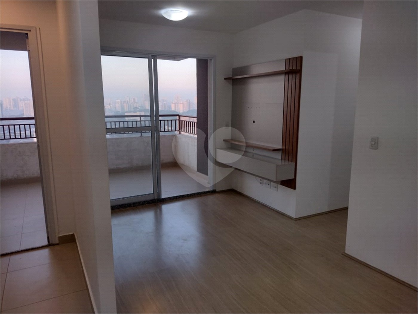 Apartamento para venda e locação no Bresser