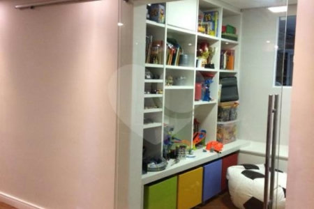 Apartamento à venda com 4 quartos, sendo 2 suítes, em Cerqueira César, São Paulo, SP