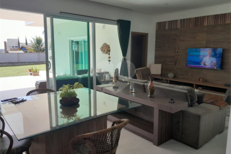 Casa à venda com 3 suítes no condomínio Village Ipanema 1, Araçoiaba da Serra - SP