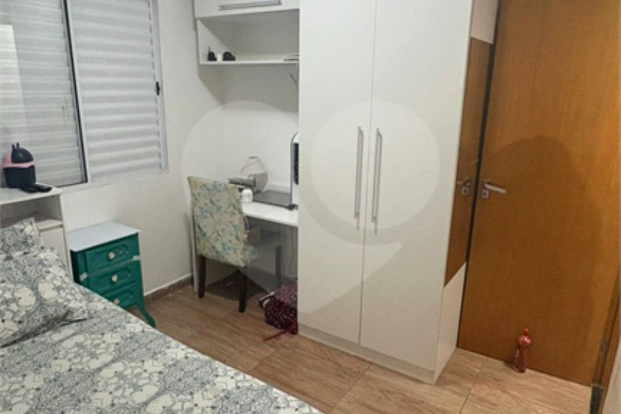 Casa à venda ou para alugar com 3 quartos, sendo 2 suítes,  no condomínio Residencial Erika, São Paulo - SP