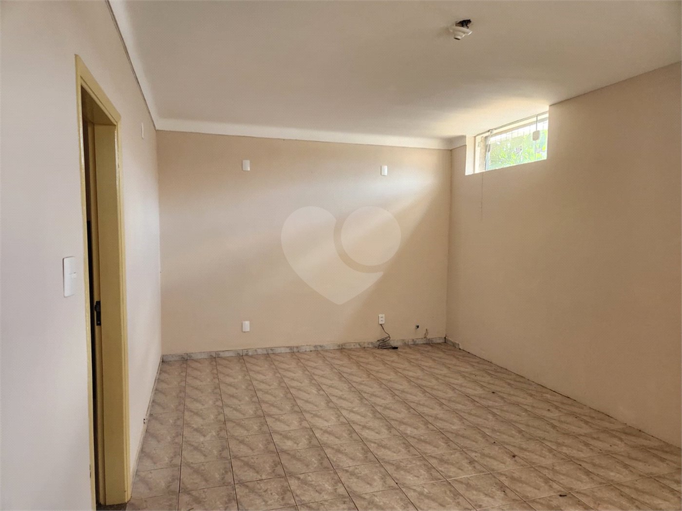 Sobrado à venda com 4 quartos, sendo 1 suíte, no Centro, Araraquara, SP