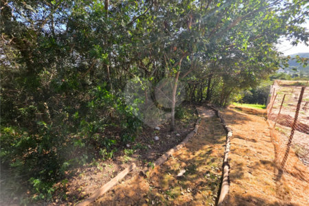 Terreno à venda no condomínio Reserva dos Jatobás, Louveira - SP