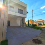 Casa à venda com 3 quartos, sendo 1 suíte, no condomínio Terras de São Francisco, Sorocaba - SP