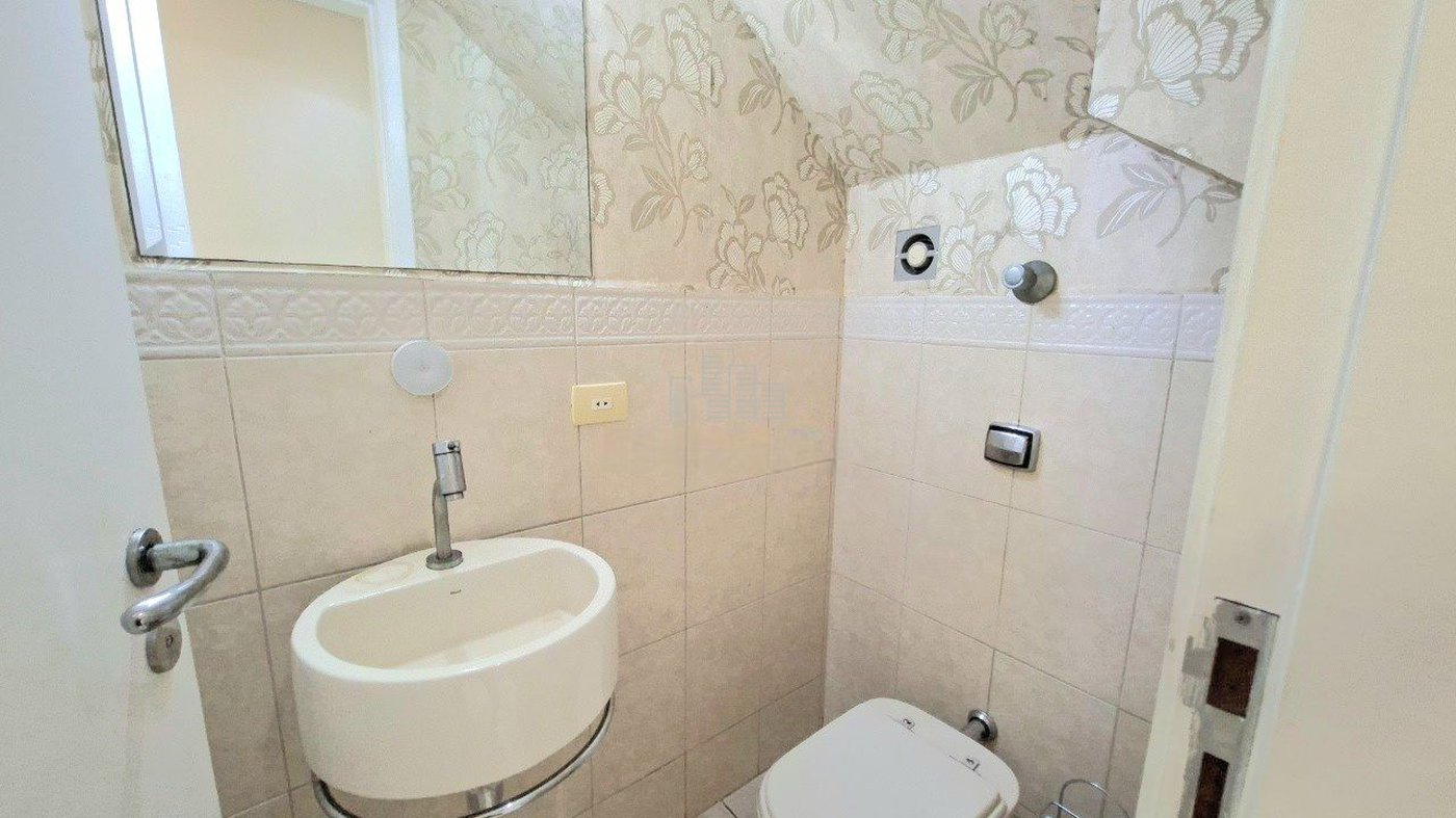 Casa com 3 dormitórios à venda, 182 m² por R$ 1.390.000,00 - Campo Grande - Santos/SP