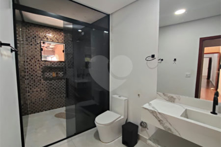 Casa Térrea à venda com 4 quartos, sendo 1 suíte, em Vila Mazzei, Itapetininga, SP