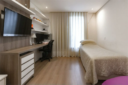 Apartamento à venda com 4 quartos, sendo 2 suítes,  em Jardim Parque Morumbi, São Paulo, SP