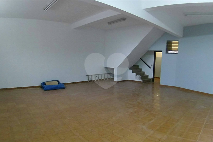 Sobrado à venda com 3 quartos, sendo 1 suíte, em Tremembé, São Paulo, SP
