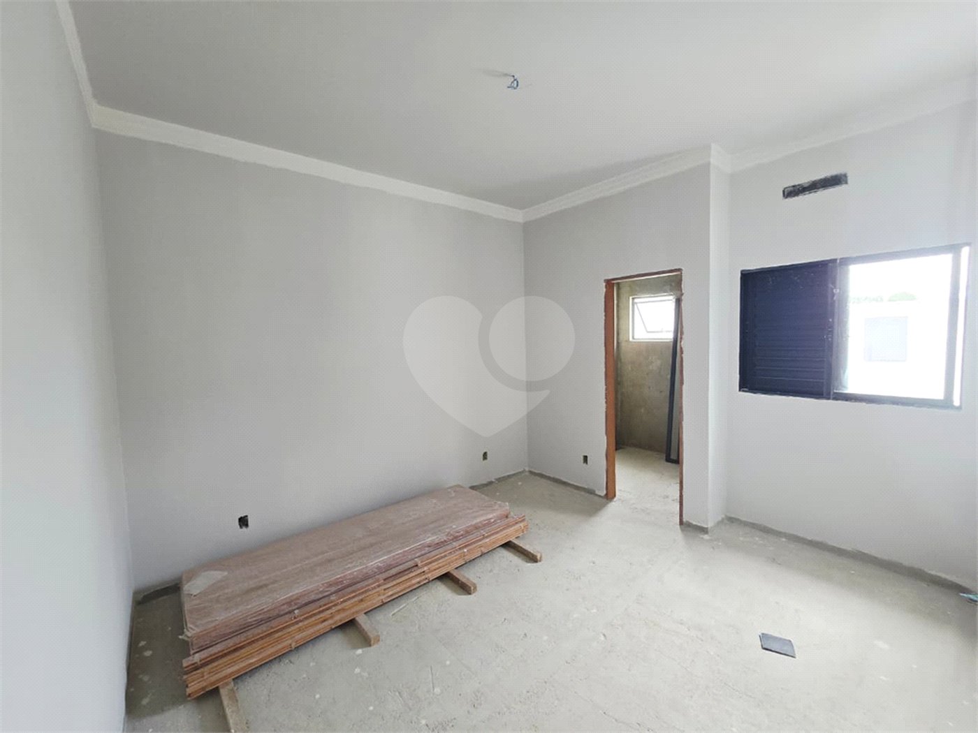 Casa à venda com 3 quartos, sendo 1 suíte,  em Jardim Cruzeiro do Sul, Itapetininga, SP