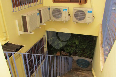 Casa de Vila à venda com 4 quartos, sendo 1 suíte, em Chácara Monte Alegre, São Paulo, SP