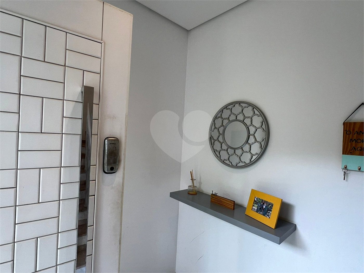 Casa à venda com 3 quartos, sendo 1 suíte,  no condomínio Golden Park Residence, Sorocaba - SP