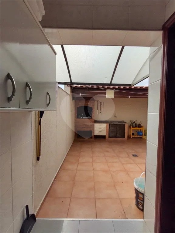Linda casa à venda no bairro Santa Maria em São Caetano do Sul, 257 m², 3 quartos (1 suíte) e 6 vagas de garagem