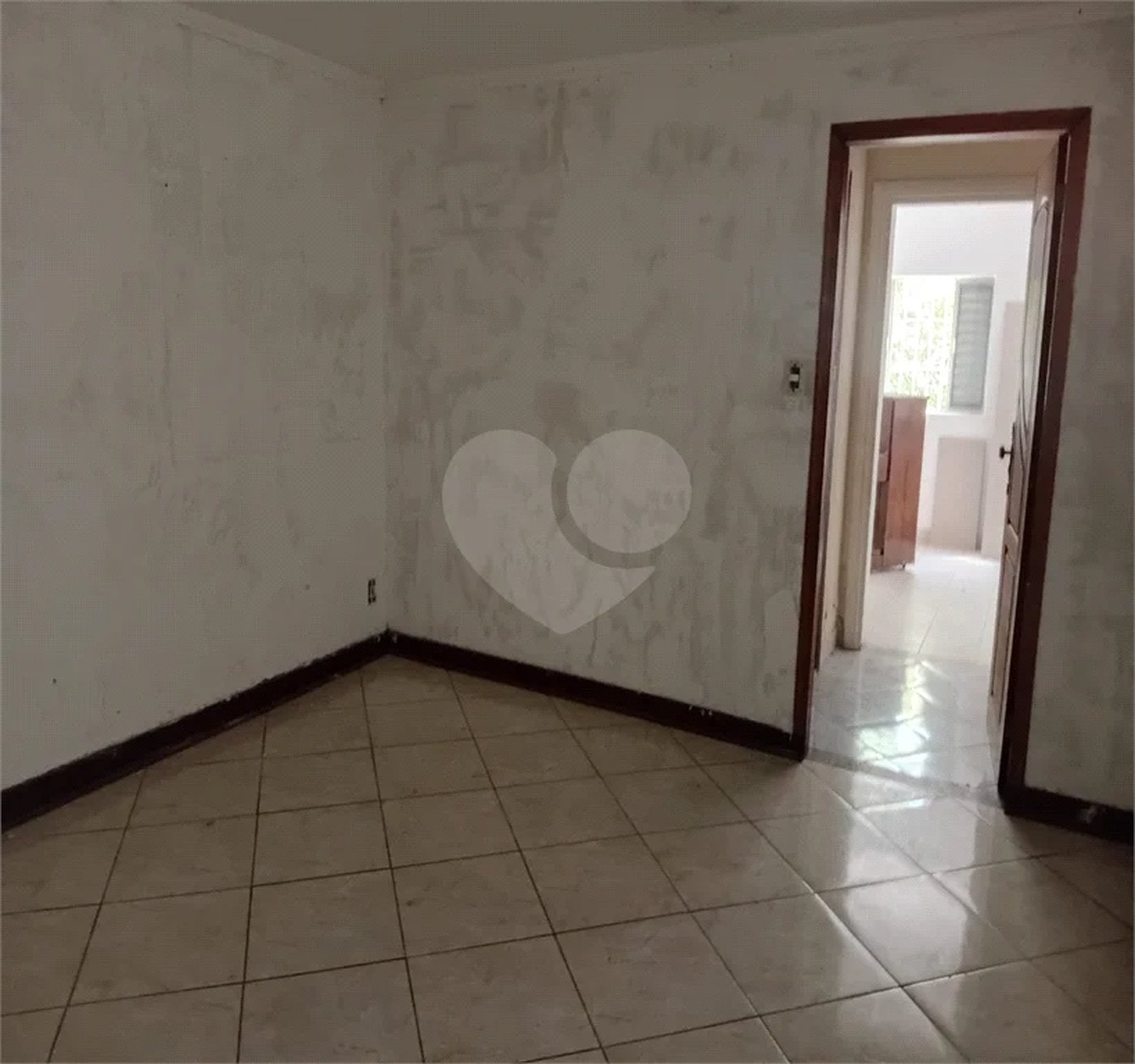 Casa Térrea à venda com 4 quartos, sendo 1 suíte, em Vila Antonieta, São Paulo, SP