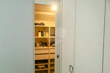 Apartamento à venda com 3 quartos, sendo 1 suíte, em Humaitá, Rio de Janeiro, RJ