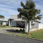 Casa à venda com 4 quartos, sendo 1 suíte, no condomínio Village Ipanema 2, Araçoiaba da Serra - SP