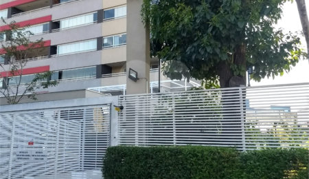 Apartamento à venda com 2 quartos, sendo 1 suíte,  em Parque Industrial Tomas Edson, São Paulo, SP