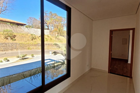 Casa à venda com 4 suítes no condomínio Itapora, Atibaia - SP