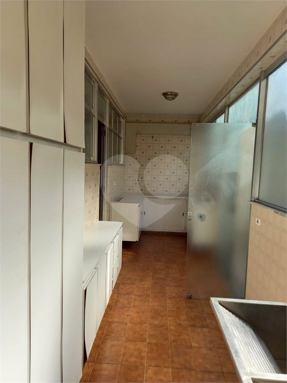 Sobrado à venda com 5 quartos, sendo 2 suítes,  em Tremembé, São Paulo, SP