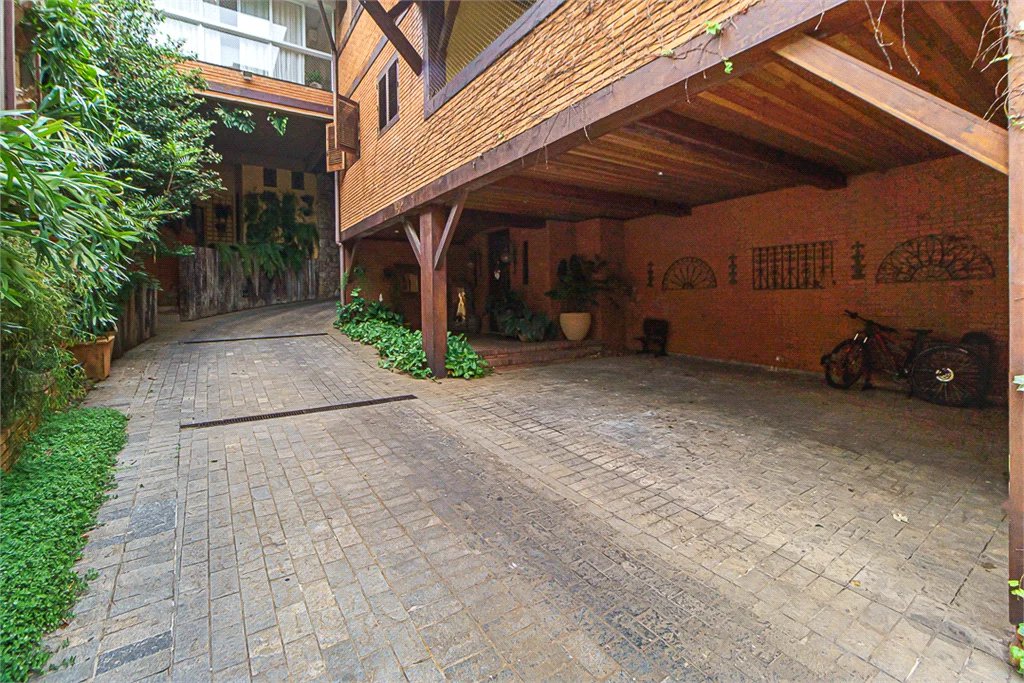 Casa à venda com 5 suítes em Jardim Morumbi, São Paulo, SP