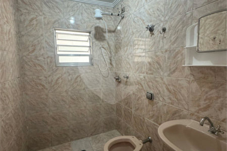 Casa à venda com 4 quartos, sendo 2 suítes, em Jardim Bela Vista, Guarulhos, SP