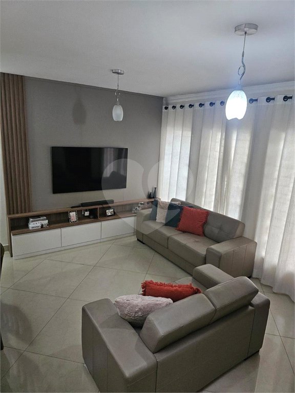 Sobrado à venda com 2 quartos, sendo 1 suíte,  em Vila Nova Mazzei, São Paulo, SP