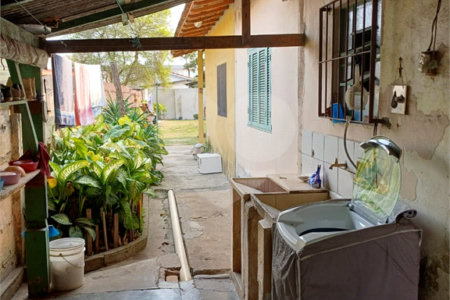 Casa à venda com 2 quartos em Vila Bernadotti, Mogi das Cruzes, SP