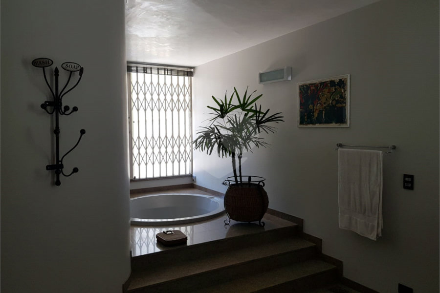 Casa à venda com 3 quartos, sendo 1 suíte, em Santana, São Paulo, SP