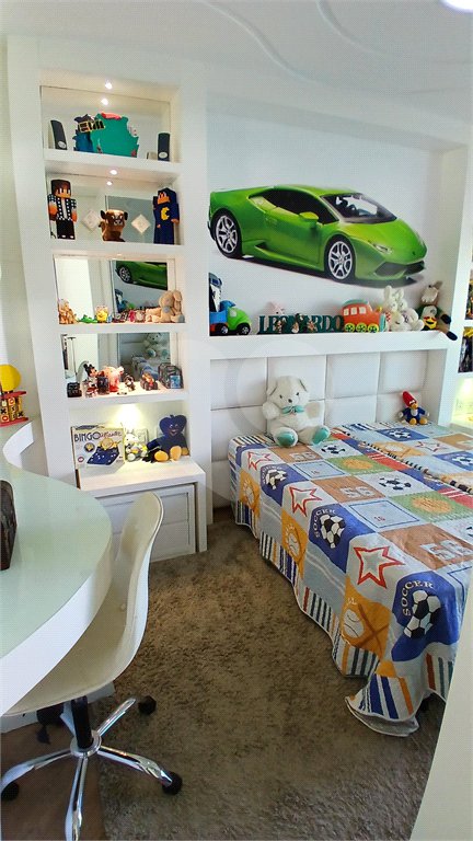 Casa à venda com 3 suítes no condomínio Figueira Garden, Atibaia - SP
