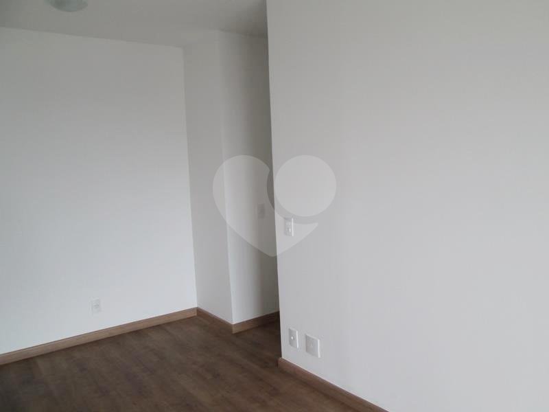 Apartamento para alugar com 2 quartos em Vila Anastácio, São Paulo, SP