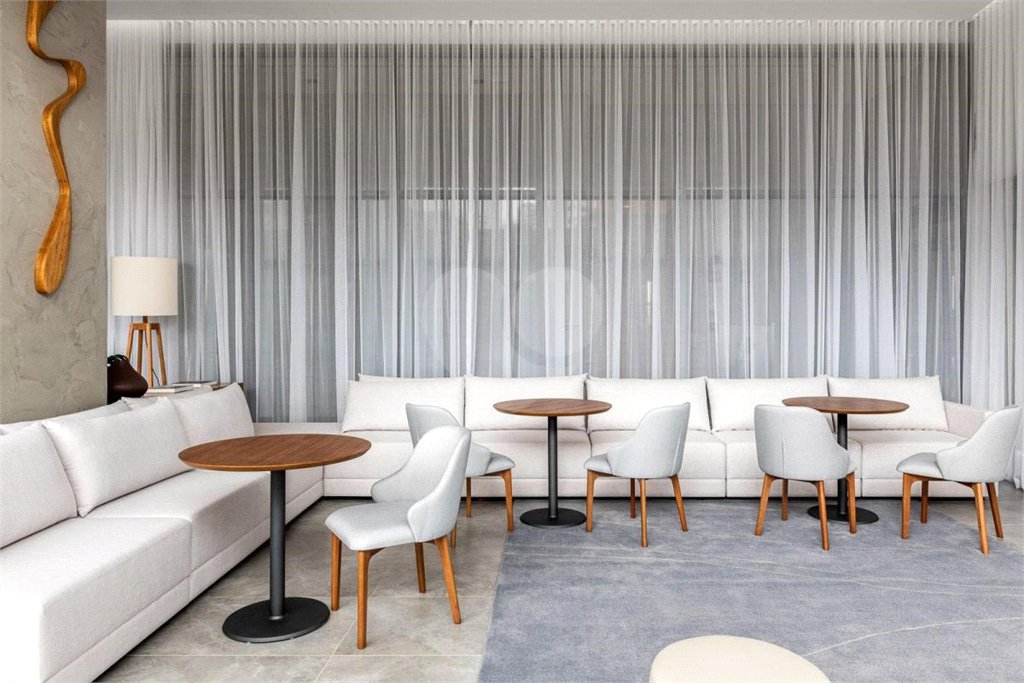 Apartamento à venda com 3 suítes em Mirandópolis, São Paulo, SP