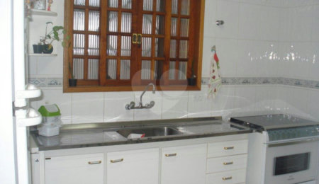 Casa à venda com 5 quartos, sendo 1 suíte,  em Vila Guilherme, São Paulo, SP
