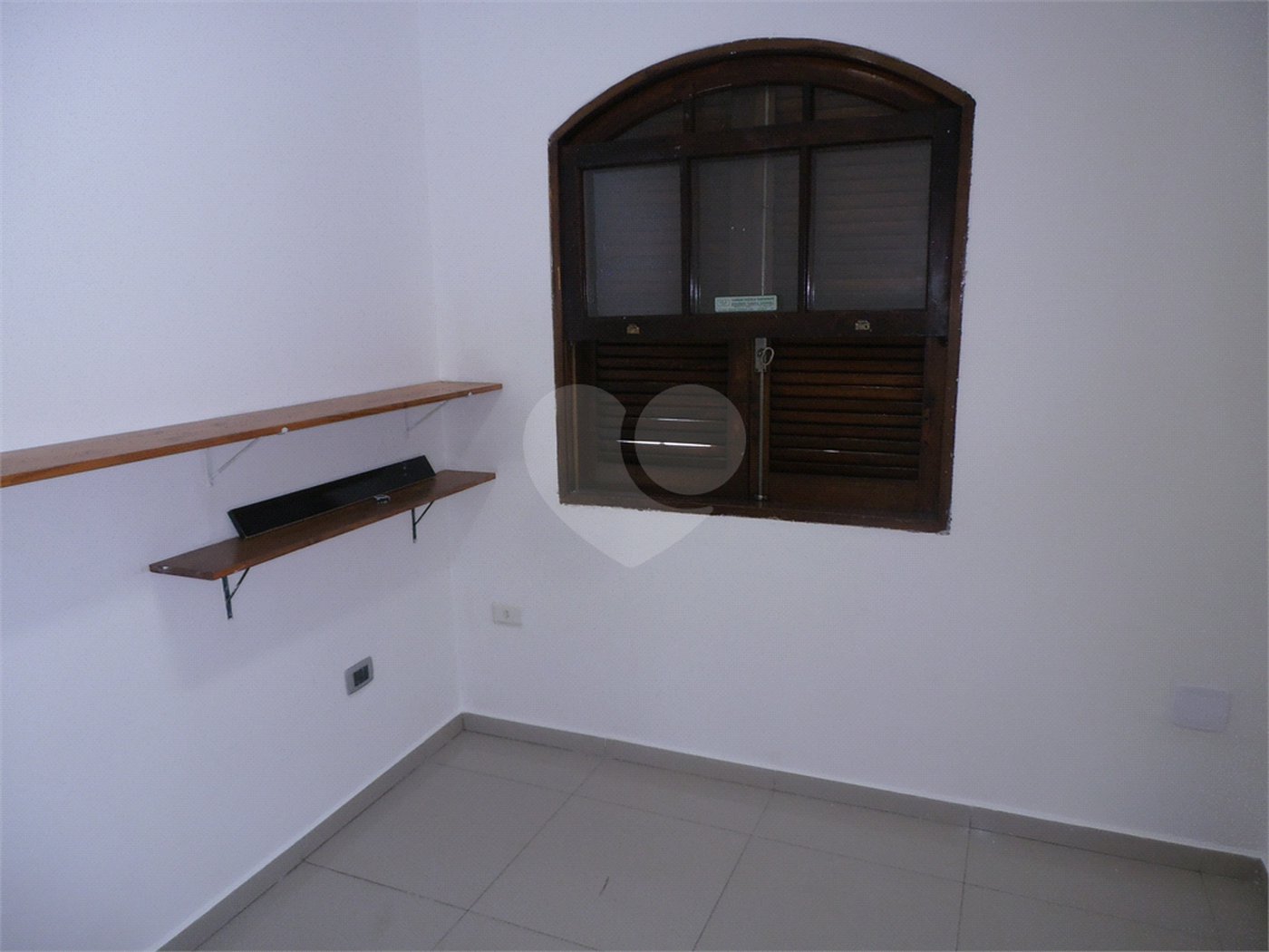 Sobrado à venda ou para alugar com 4 quartos, sendo 1 suíte, em Vila Butantã, São Paulo, SP