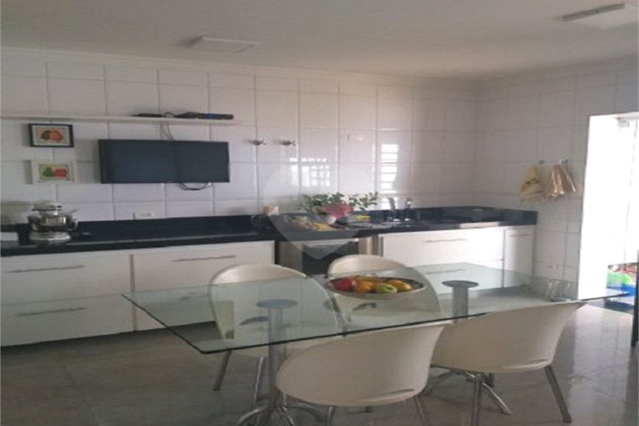 Sobrado à venda com 3 suítes em Vila Guilherme, São Paulo, SP
