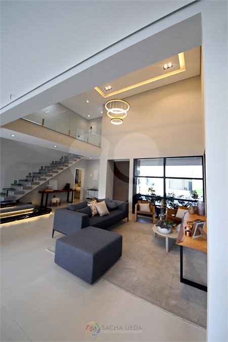 Casa à venda com 4 suítes no condomínio Residencial Dona Maria Candida, Indaiatuba - SP