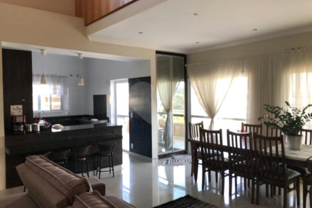 Casa à venda com 5 quartos, sendo 2 suítes, no condomínio Terras de Santa Izabel, Salto - SP