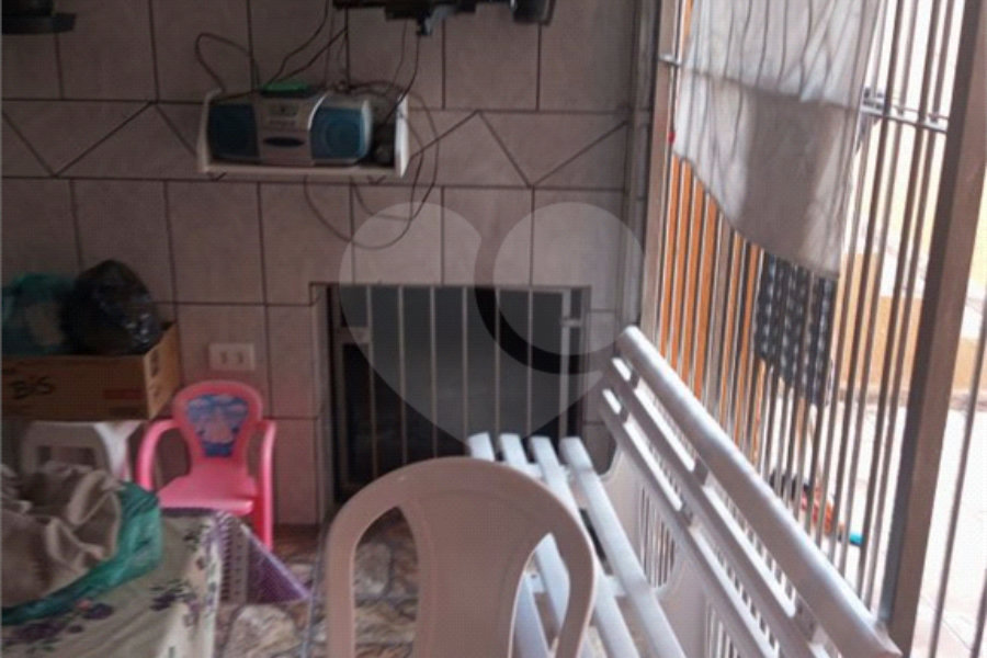 Sobrado à venda com 3 quartos em Vila Santa Maria, São Paulo, SP
