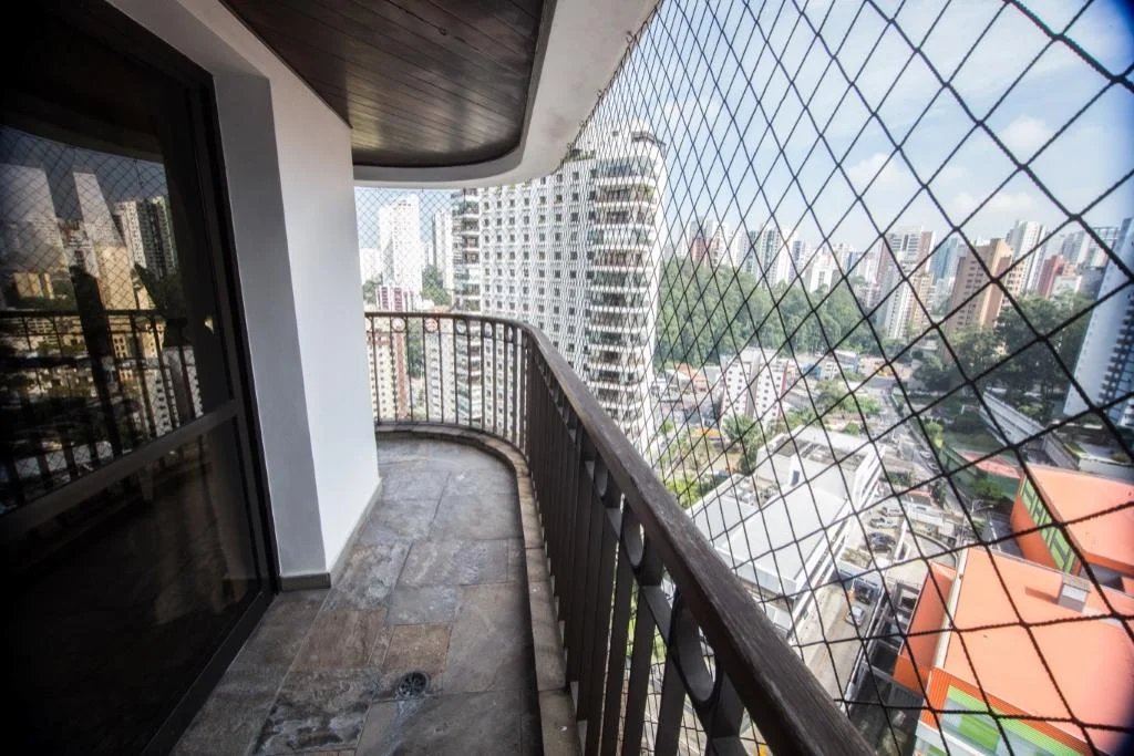 Apartamento à venda com 4 quartos, sendo 3 suítes, em Vila Andrade, São Paulo, SP