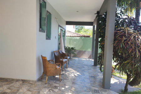 Casa à venda com 3 quartos, sendo 2 suítes,  em Rasa, Armação dos Búzios, RJ