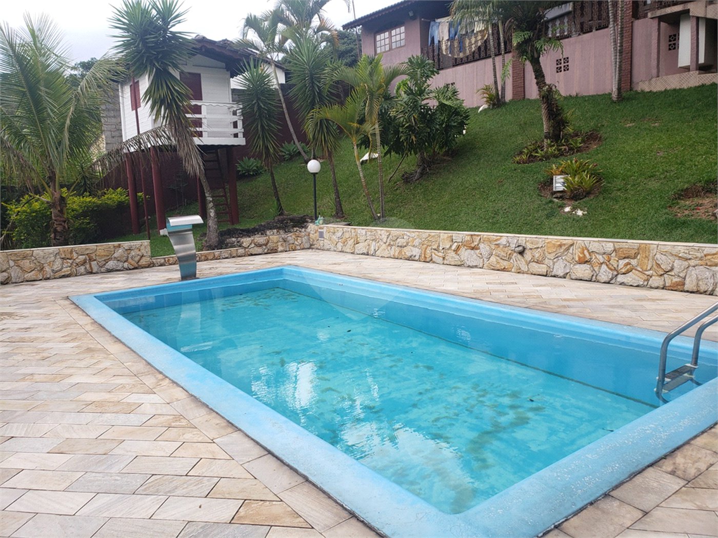 Casa à venda com 3 suítes no condomínio Alpes da Cantareira, Mairiporã - SP